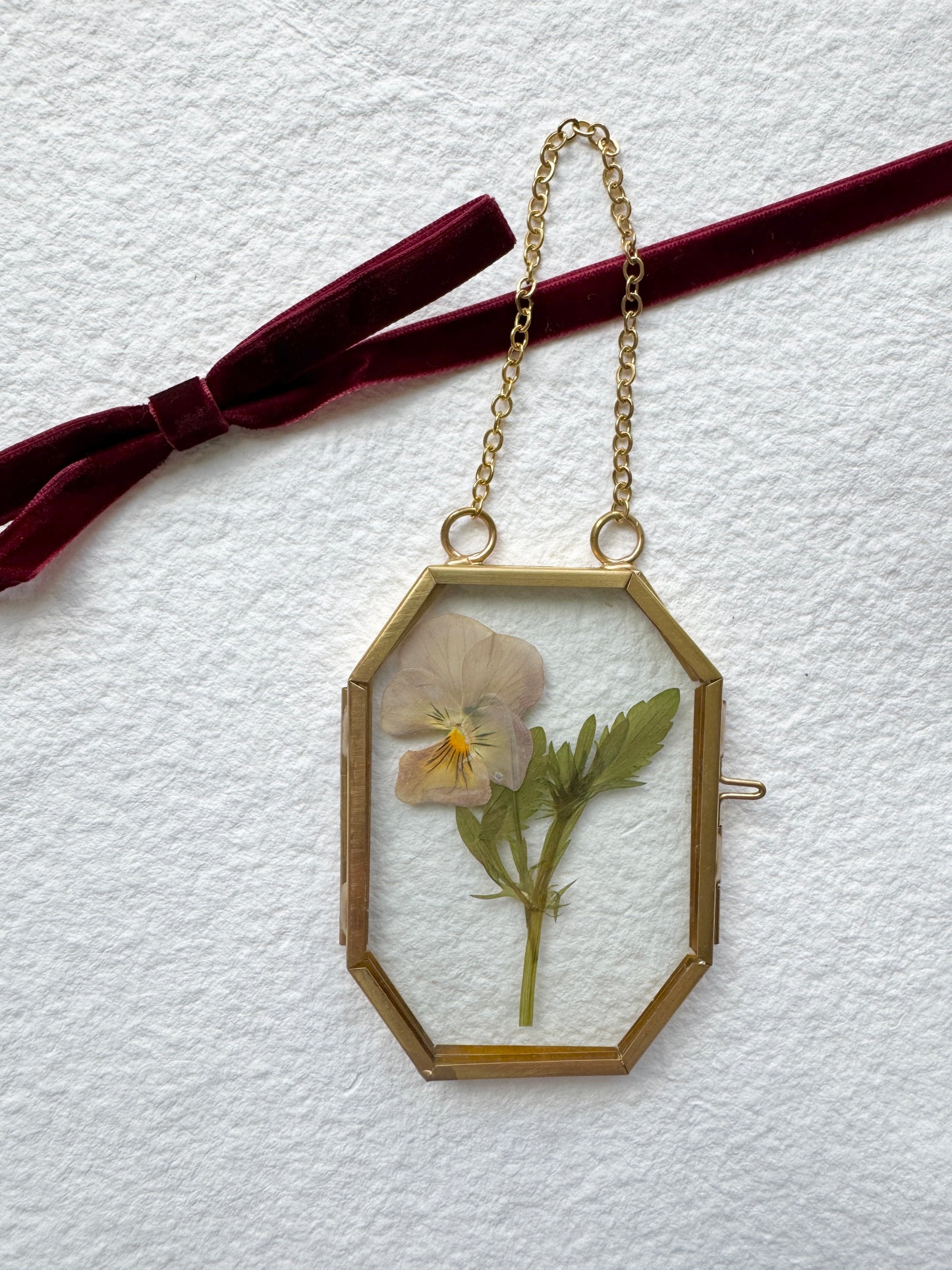 Pressed Flower Ornament in Glass & Metal Frame - Violet